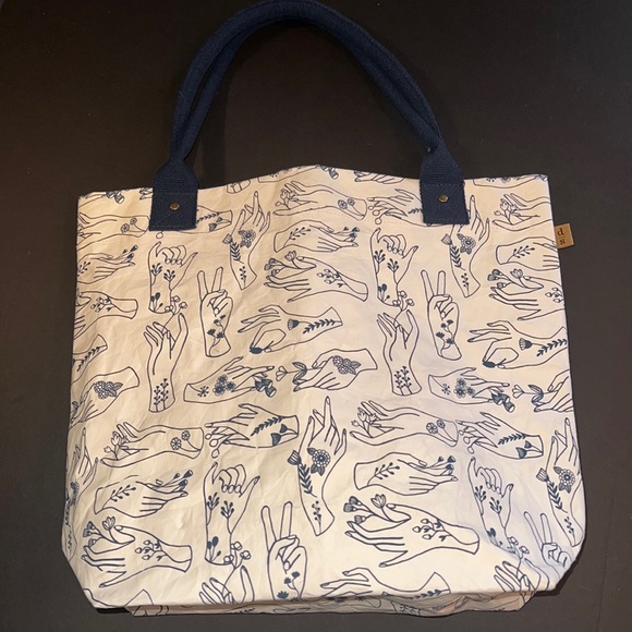 Victorian-esque “Show of Hands” paper kraft tote bag & matching key ring-NWT - Picture 2 of 12